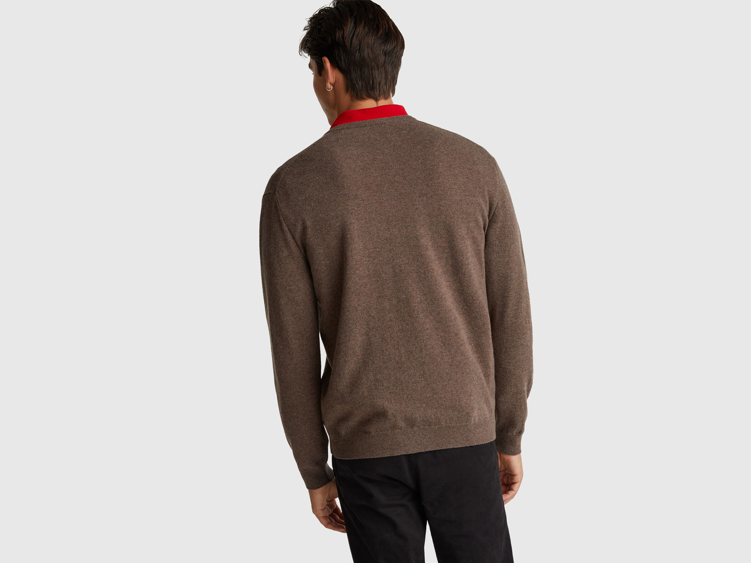 V NECK SWEATER L/S Men image number 2
